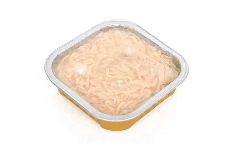 揭秘貓罐頭的包裝流程：寵物<span style=